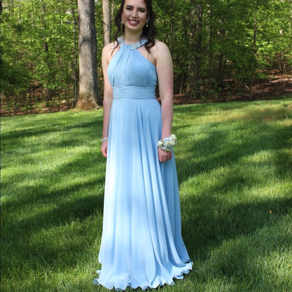 Prom/Formal Dress! Perfect for dancing in & looks great in photos
